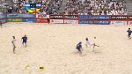 Siêu phẩm volley từ giữa sân của bóng đá bãi biển