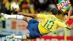 40 năm vẫn chạy tốt: Rivaldo lập hattrick trong trận đấu ở Angola