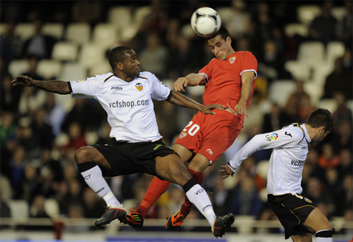 Valencia 1-0 Sevilla (Highlight Cup Nhà Vua TBN 2011-2012)