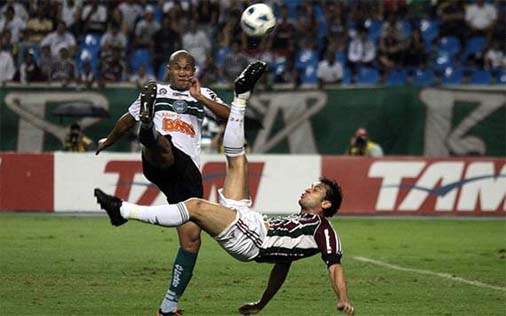 07h00 ngày 20/7: Fluminense vs Bahia
