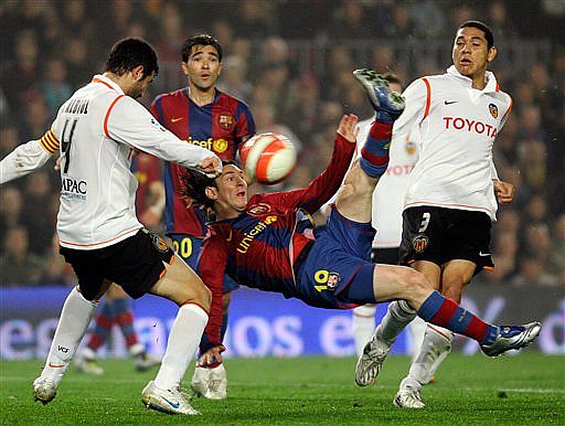 Valencia 2-2 Barcelona (Highlight vòng 5, La Liga 2011-2012) 