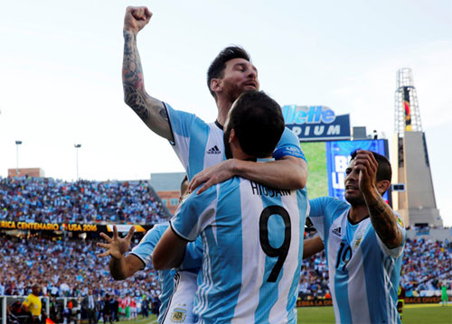 Argentina 4 - 1 Venezuela (Copa America 2016, vòng )